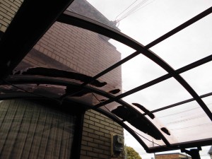 リフォのエクステリア修繕　東大阪市　カーポート屋根張替え