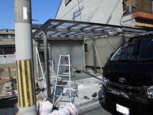 リフォのエクステリアリフォーム　東住吉区　カーポート取替えオーバーゲート設置工事